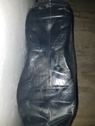 Scarpe antinfortunistiche nere e grigie