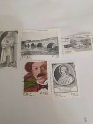 5 Francobolli Italiani Usati 2011-2014