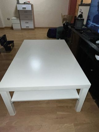 Mesa de centro blanca de madera