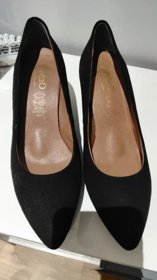 Zapatos de tacón negros