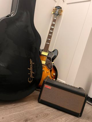 Epiphone Sheraton II Pro + Amplificador Spark