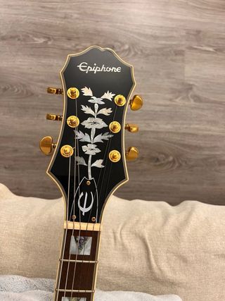 Epiphone Sheraton II Pro + Amplificador Spark