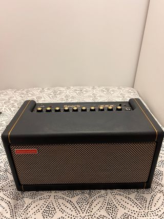 Epiphone Sheraton II Pro + Amplificador Spark