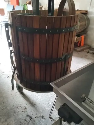 Llagar de sidra y accesorios
