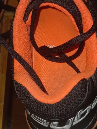 Zapatillas de pádel Jhayber Negras y Naranjas