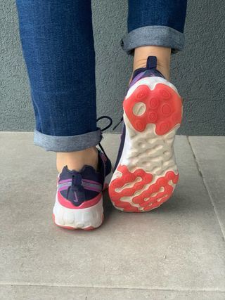 Tênis Nike React Azul e Rosa