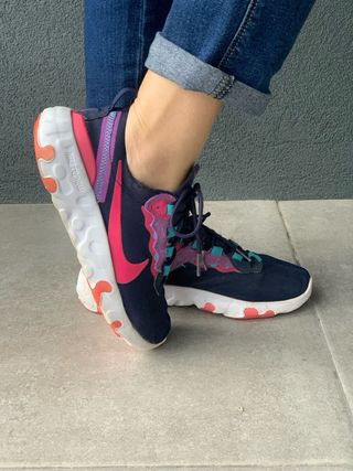 Tênis Nike React Azul e Rosa
