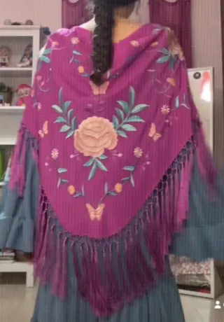Manton Flamenca Bordado Mano