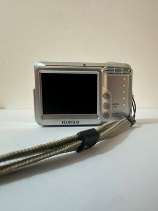 Fujifilm FinePix A700 7.3MP Cámara Digital
