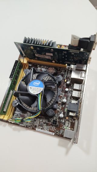 Motherboard ASUS H81M-E + CPU + 2GB + GPU