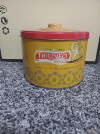 Caixa Triunfo 98 Anos Antiga