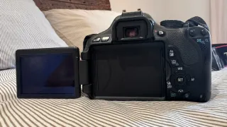 Cámara Canon T3i + Objetivo 18-55mm