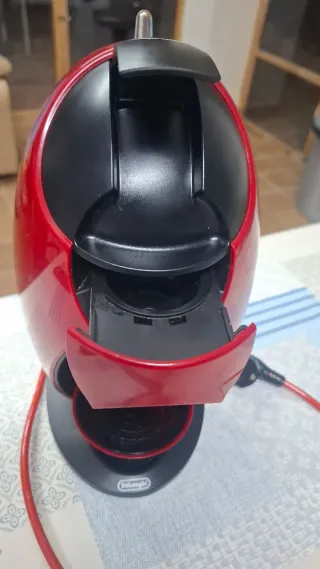 Cafetera Dolce Gusto Jovia Roja