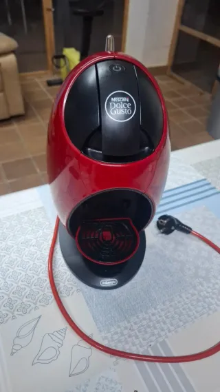 Cafetera Dolce Gusto Jovia Roja