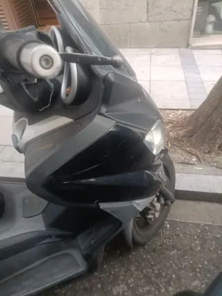 Yamaha XMAX 125 Negra