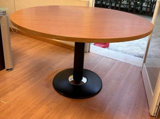 Mesa redonda madera y metal urge