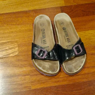 Sandalias Natural Walk Negras y Plateadas