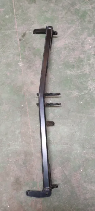 Barra para gancho de remolque de Peugeot 3008.