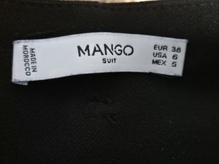 Pantalón negro ancho con cinturón