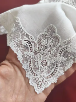 Pañuelo de encaje antiguo