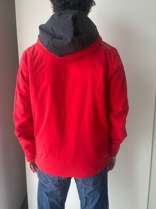 Giubbino da neve rosso