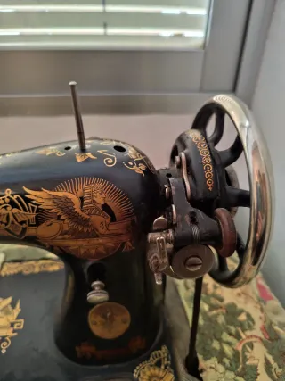 Máquina de coser Singer antigua