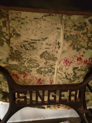 Máquina de coser Singer antigua