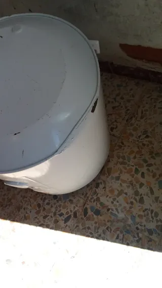 Calentador Cointra Blanco