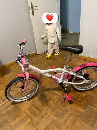 Bicicleta infantil Btwin rosa y blanca