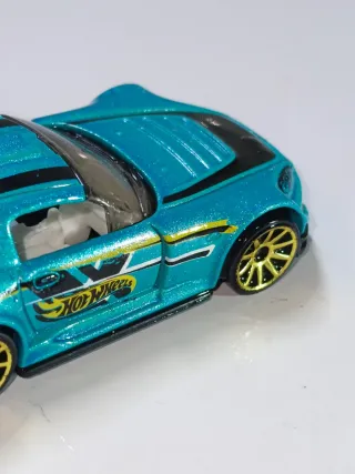 HONDA S2000 2010 1/64 HOTWHEELS
