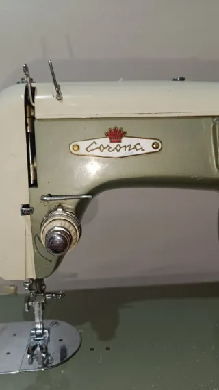 Máquina de coser Corona WM50