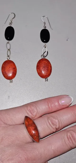 Conjunto : Pendientes y Anillo