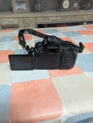 Cámara Canon EOS 90D Reflex + Objetivos