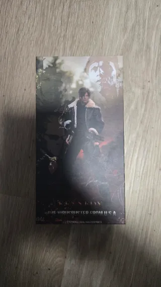 Figura Leon S. Kennedy Resident Evil 4