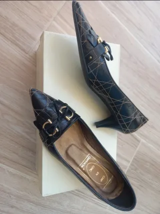 Zapatos de tacón negros talla 36