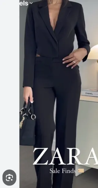 Mono tipo smoking asimétrico Zara