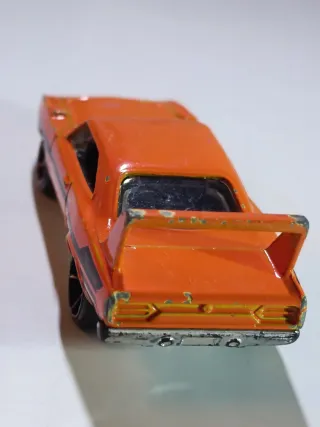 PLYMOUTH SUPERBIRD LOOSE 1/64 HOTWHEELS