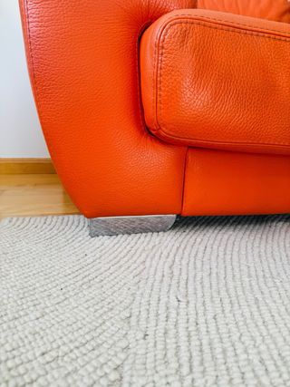 Sofá de piel naranja 3 plazas