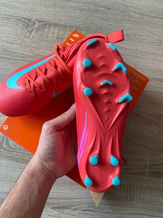 Botas de fútbol Nike niño talla