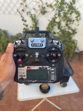 Barco Cebador V ROYAL + Sonda Deeper CHIRP