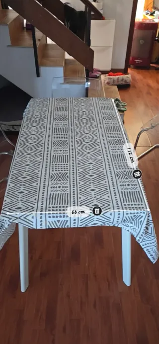 Mesa comedor cristal y 3 sillas