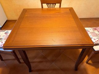 Tavolo in legno allungabile