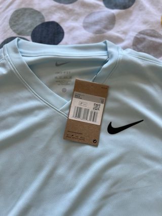 Camiseta Nike Azul. Nueva