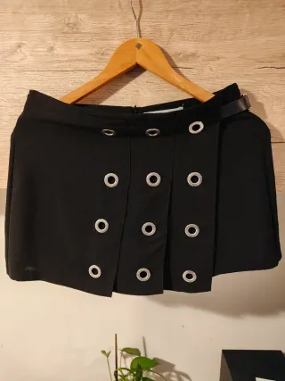 Falda pantalón Zara negra con ojales