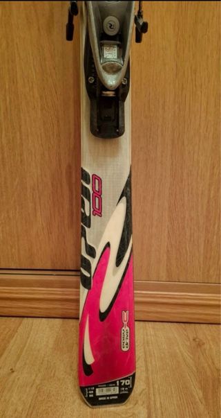 Esquís Rossignol 170 cm en perfecto estado.