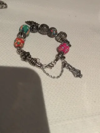 Conjunto de bisutería: pendientes y collar, pulser