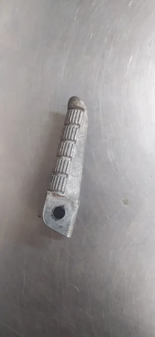 Estribo Trasero Izquierdo Aprilia RS 250