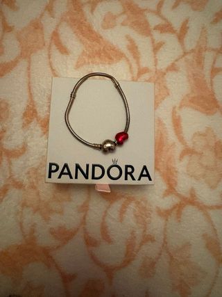 Pulsera Pandora con Charm Corazón Rojo