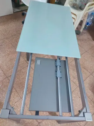 Mesa de cocina extensible cristal templado y metal