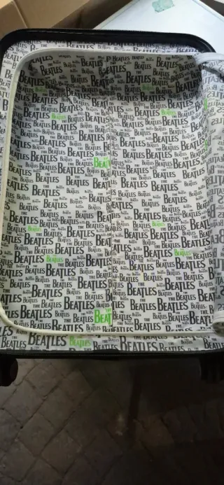 Maleta The Beatles Negra